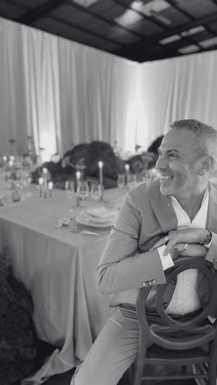 Christophe, expert en wedding planning avec 20 ans d'expérience dans la mode et l'esthétique